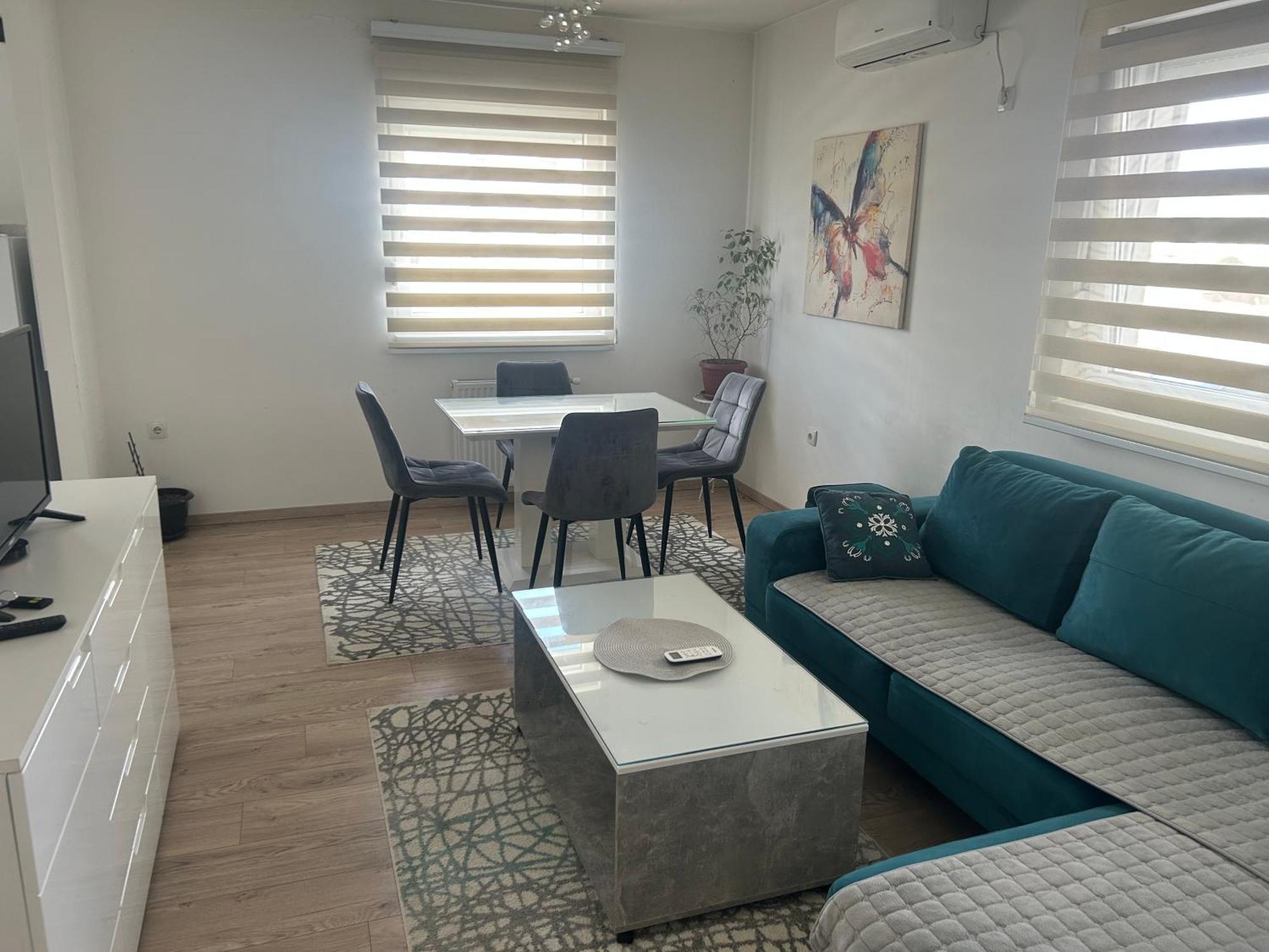 Apartman Vrbas Sa Podzemnom Garazom Banja Luka Luaran gambar